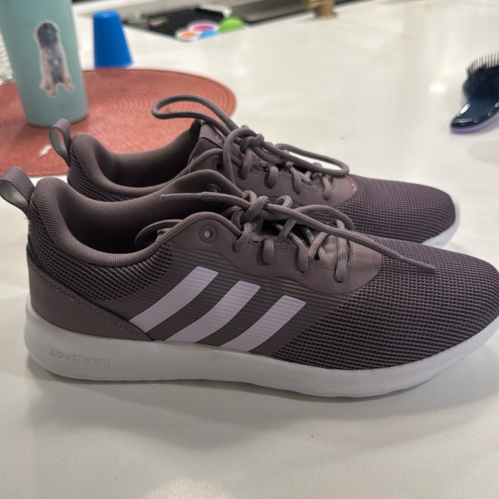 NWT Adidas QT Racer 2.0
